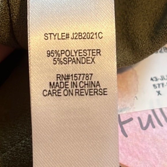 New with tags full circle trends size XL army green mini skirt with belt - Picture 3 of 7